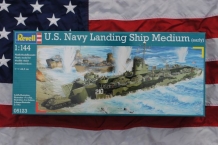 images/productimages/small/U.S.Navy Landing Ship Medium early Revell 05123 voor.jpg